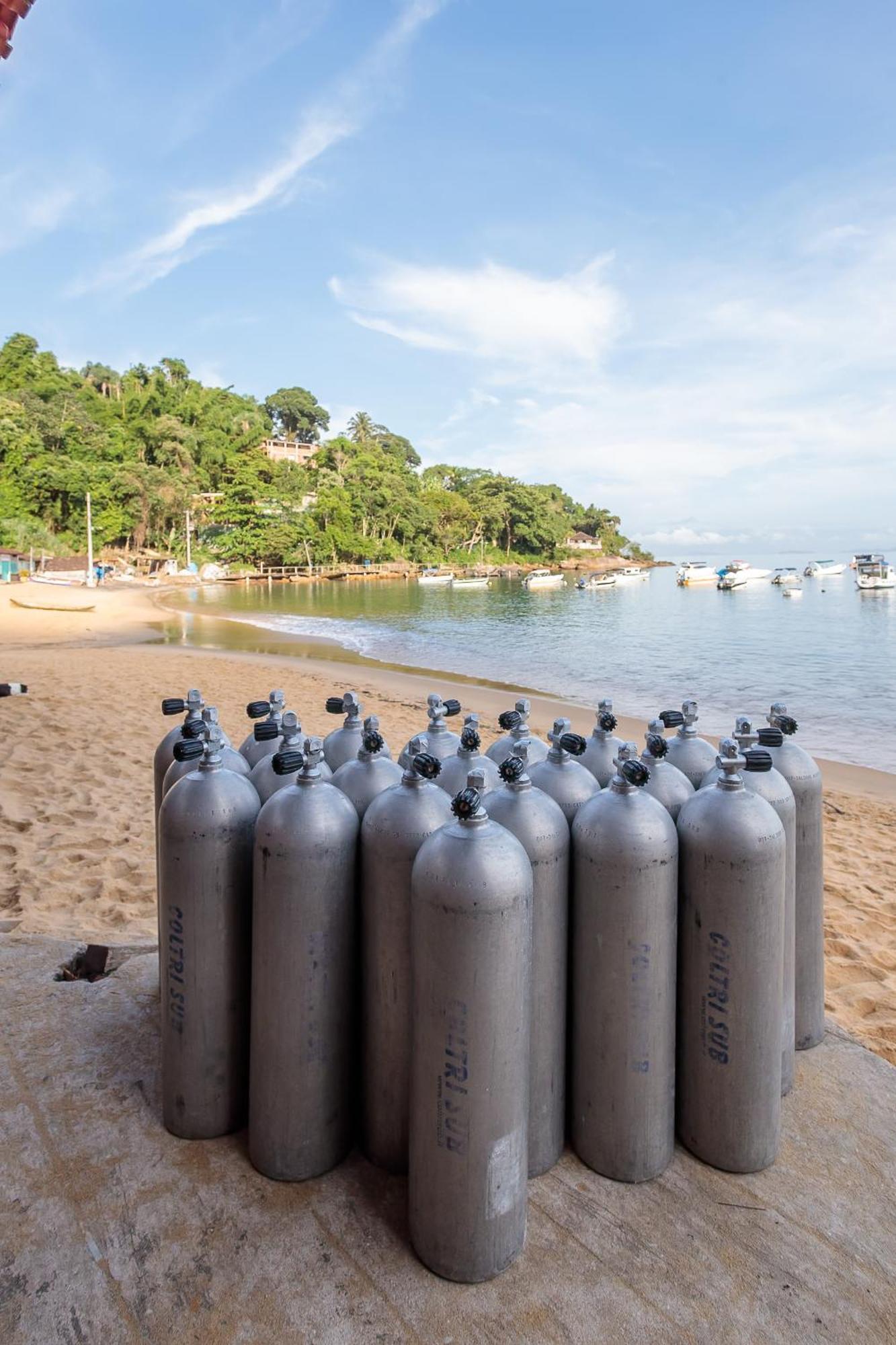 Pousada E Mergulho Dolce Vita Praia Vermelha  Kültér fotó